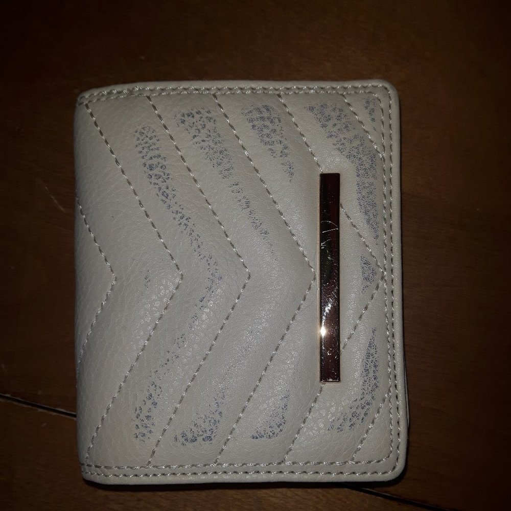 *Flash Sale half off lowerst price* Used wallet